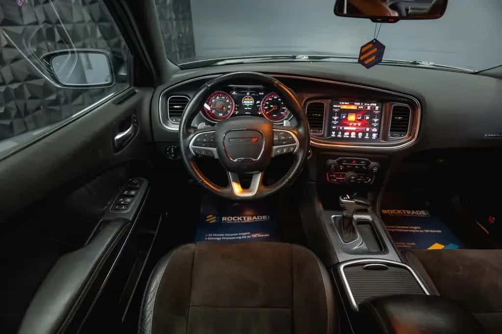 Dodge Charger 5.7 V8 HEMI R/T+ Full Options *ACC*LED* 07/2015-photo-24