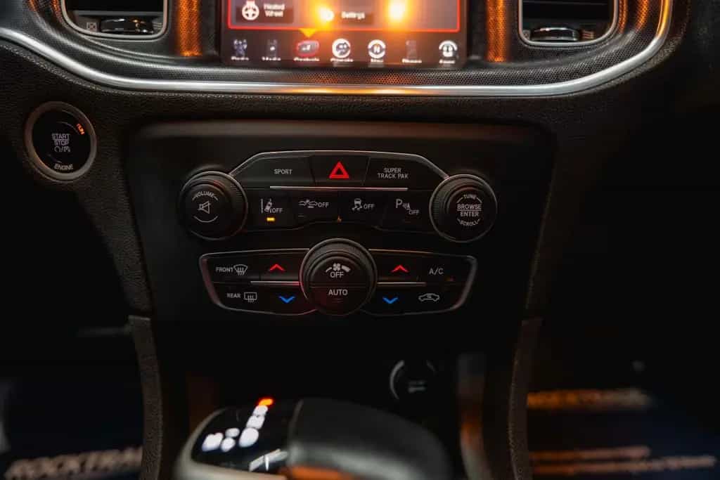 Dodge Charger 5.7 V8 HEMI R/T+ Full Options *ACC*LED* 07/2015-photo-25