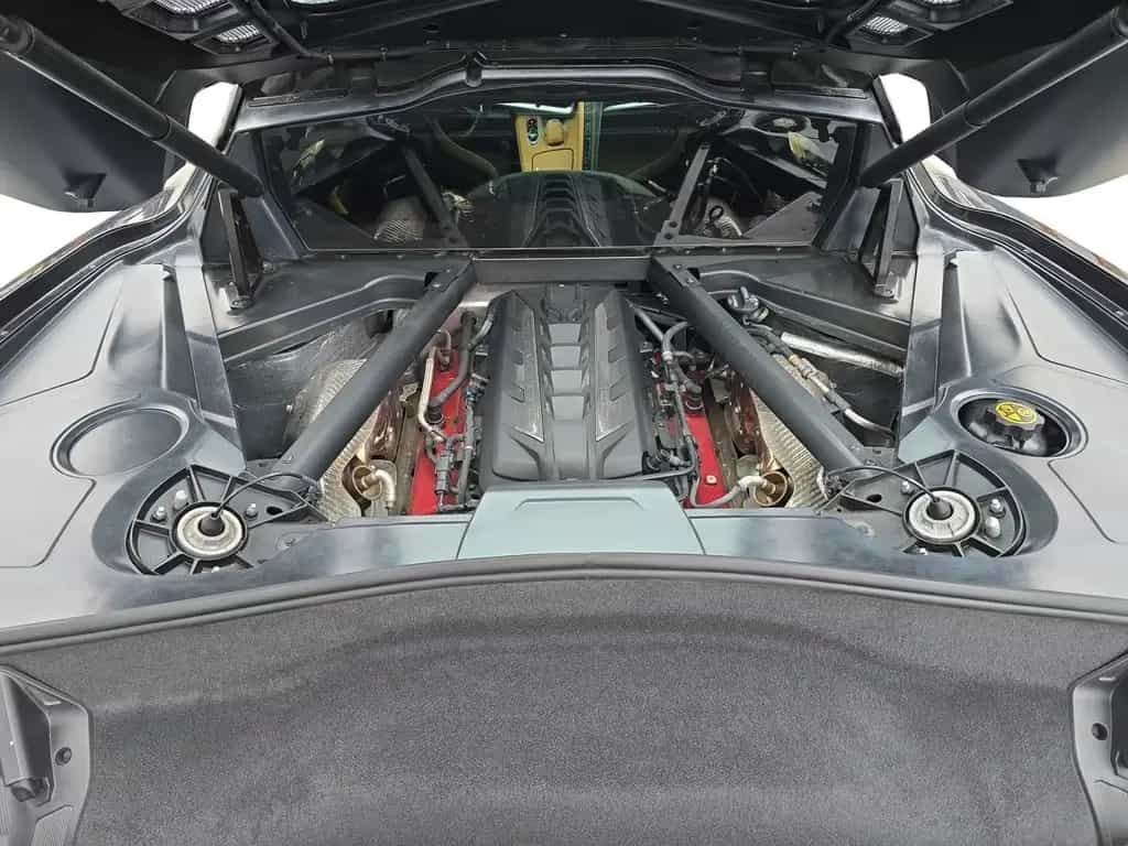Corvette C8 Stingray Coupe 2LT Targa / Forgiato/ HUD 07/2020-photo-11