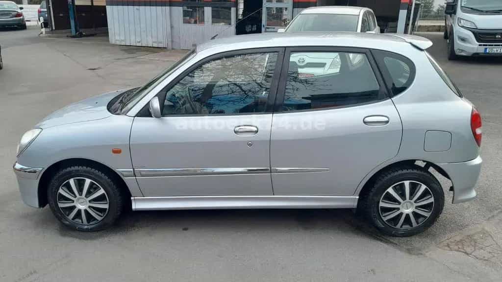 Daihatsu Sirion 1.3 Top S, 1. Hand, TÜV neu, Autom. 10/2003-photo-5