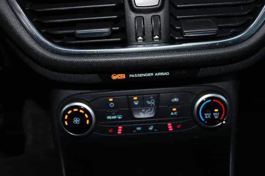 Ford Fiesta 1.0 EcoBoost Cool & Connect 07/2023-photo-15