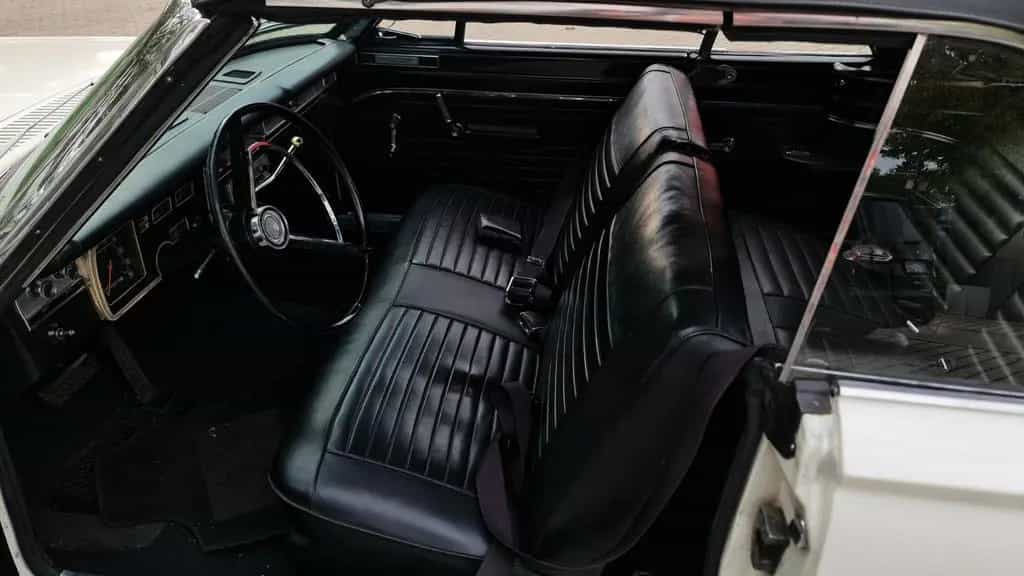 Plymouth Valiant Signet 200 Cabrio Montage Schinznach 07/1966-photo-8