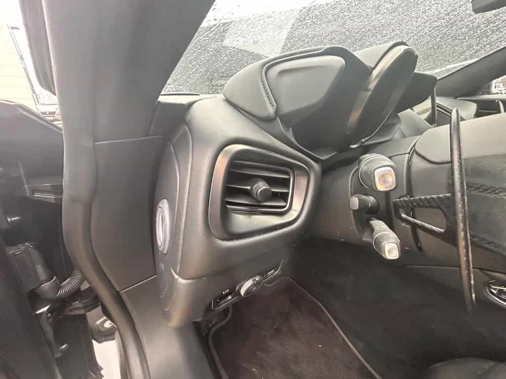 Aston Martin DBS 5.2 V12 Volante Leder Navi LED 1 Hand 11/2020-photo-5
