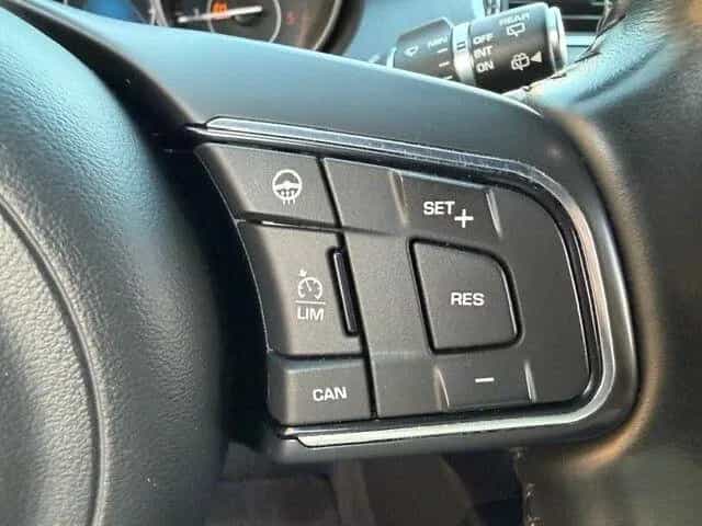 Jaguar E-Pace 2.0D 180 CV AWD aut. R-Dynamic S 08/2018-photo-14