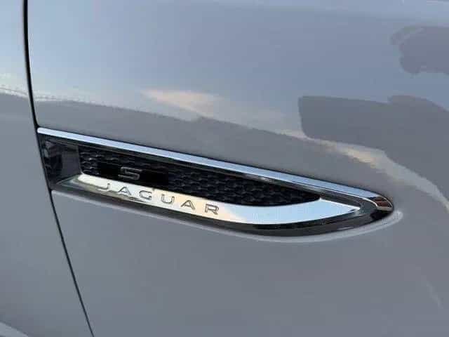 Jaguar E-Pace 2.0D 180 CV AWD aut. R-Dynamic S 08/2018-photo-7