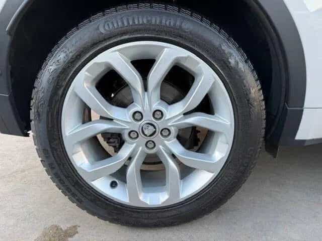 Jaguar E-Pace 2.0D 180 CV AWD aut. R-Dynamic S 08/2018-photo-8