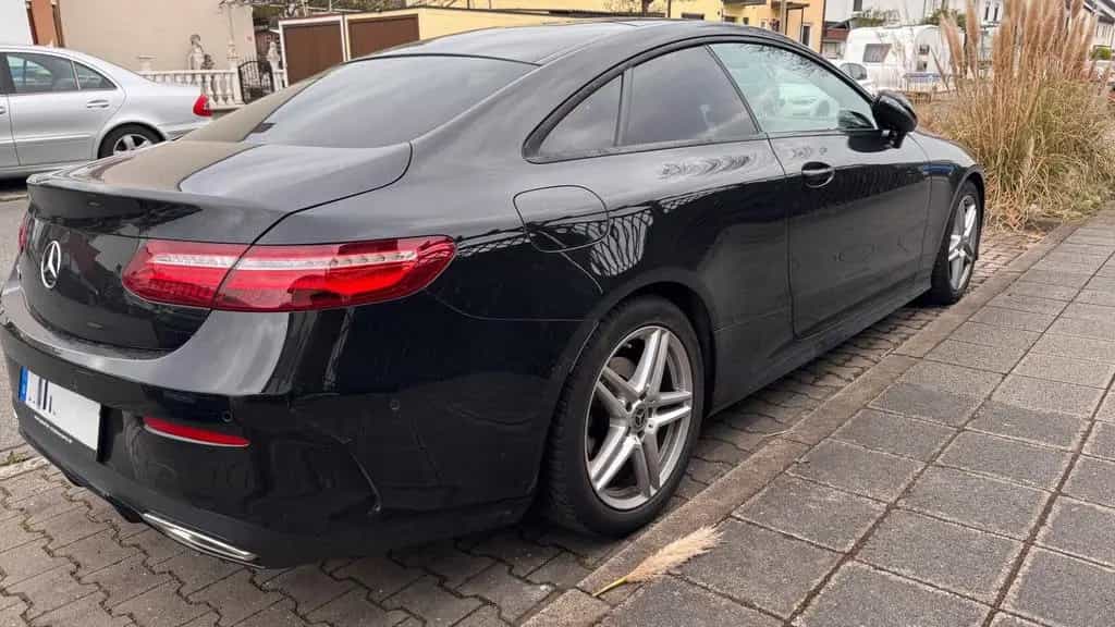 Mercedes-Benz E-Class Benz E Coupe 200 04/2019-photo-3