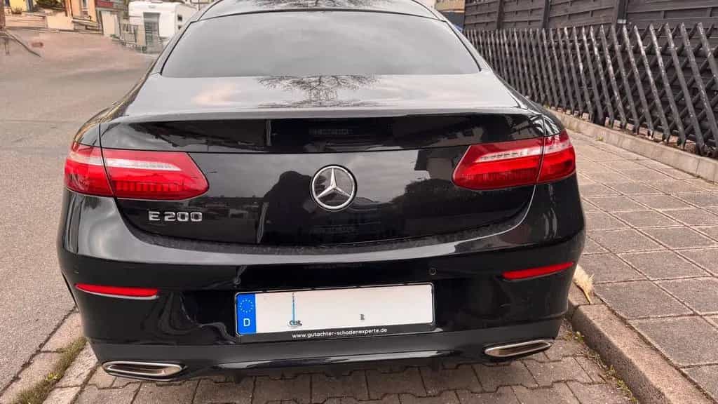 Mercedes-Benz E-Class Benz E Coupe 200 04/2019-photo-4