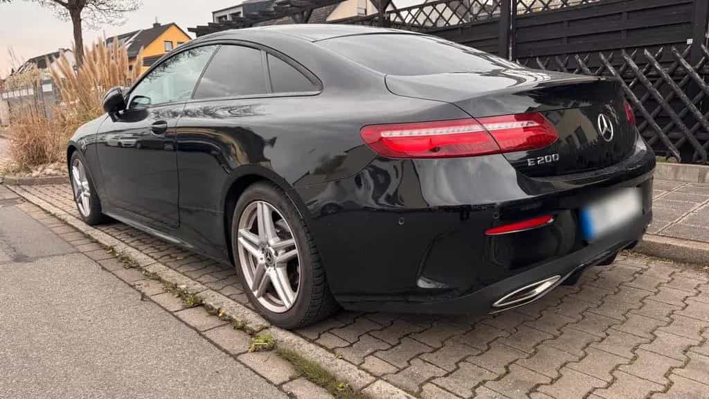 Mercedes-Benz E-Class Benz E Coupe 200 04/2019-photo-5