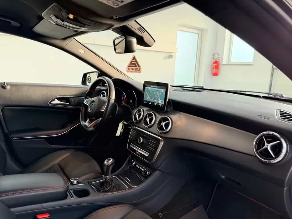 Mercedes-Benz CLA 200 Amg Line*Harman&Kardon*Facelift*Navi* 09/2016-photo-10