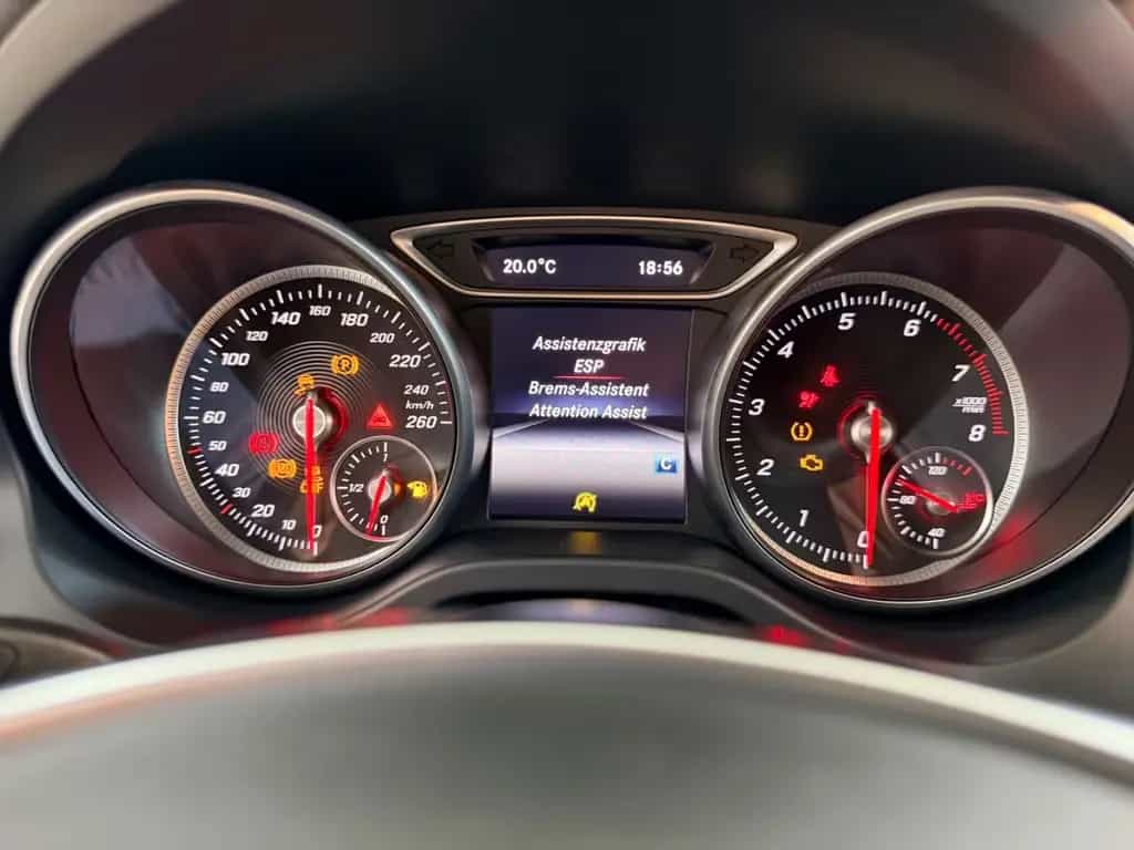 Mercedes-Benz CLA 200 Amg Line*Harman&Kardon*Facelift*Navi* 09/2016-photo-23