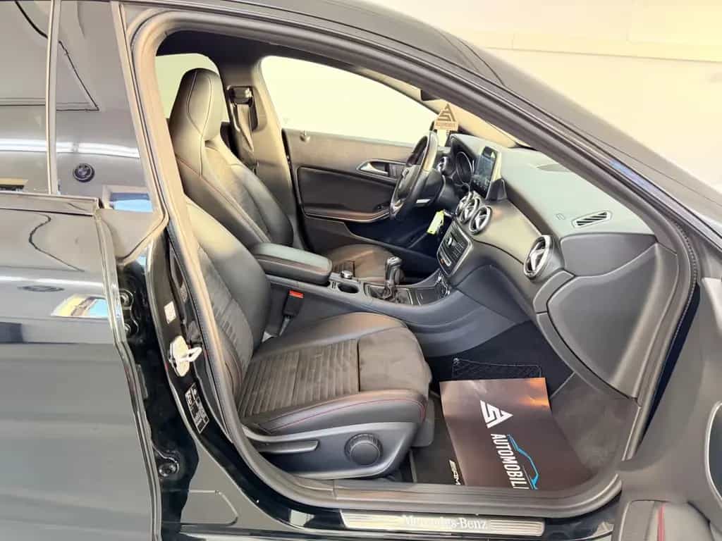 Mercedes-Benz CLA 200 Amg Line*Harman&Kardon*Facelift*Navi* 09/2016-photo-9