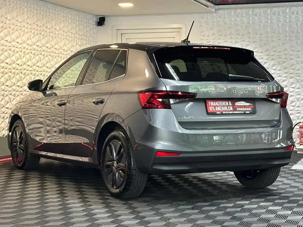 Skoda Fabia 1.0TSI STYLE LED#SHZ#LH#FH#NAV#TEMP#KEYLES 08/2022-photo-4