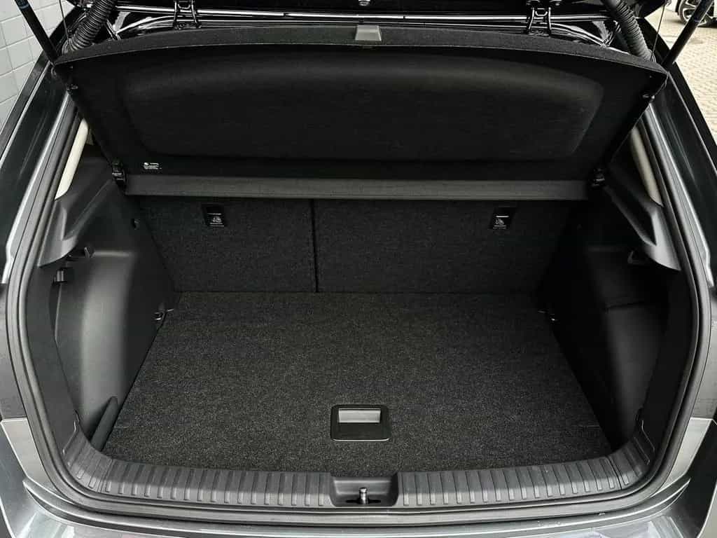Skoda Fabia 1.0TSI STYLE LED#SHZ#LH#FH#NAV#TEMP#KEYLES 08/2022-photo-6
