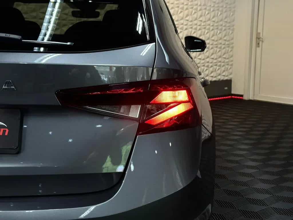 Skoda Fabia 1.0TSI STYLE LED#SHZ#LH#FH#NAV#TEMP#KEYLES 08/2022-photo-9