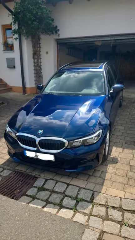 BMW 3 Series 320d Touring Automatik - 06/2022-photo-0