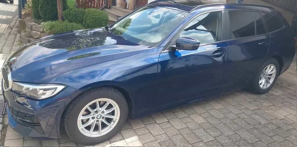 BMW 3 Series 320d Touring Automatik - 06/2022-photo-1