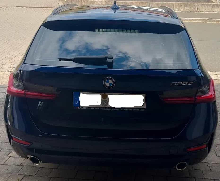 BMW 3 Series 320d Touring Automatik - 06/2022-photo-3