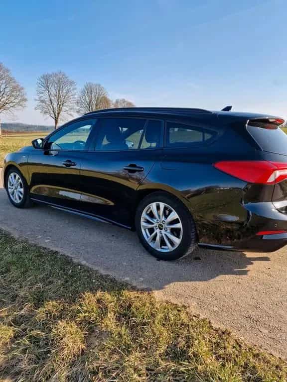 Ford Focus ST-Line 04/2020-photo-3