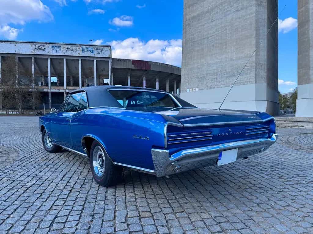 Pontiac GTO 09/1966-photo-0