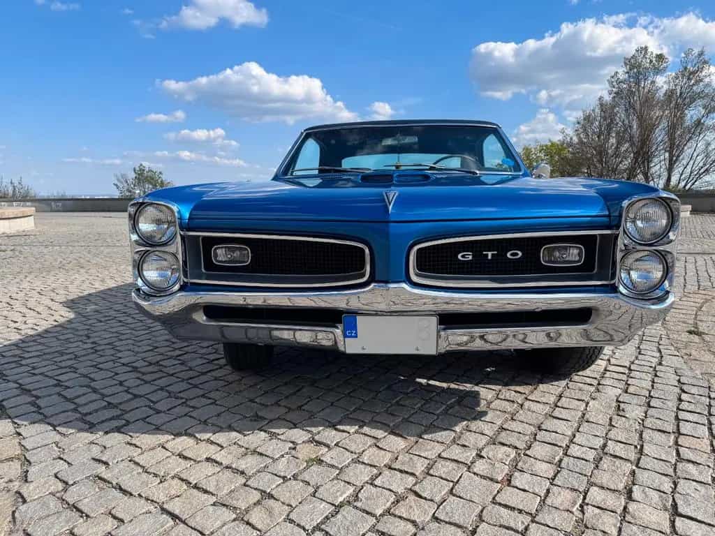 Pontiac GTO 09/1966-photo-1