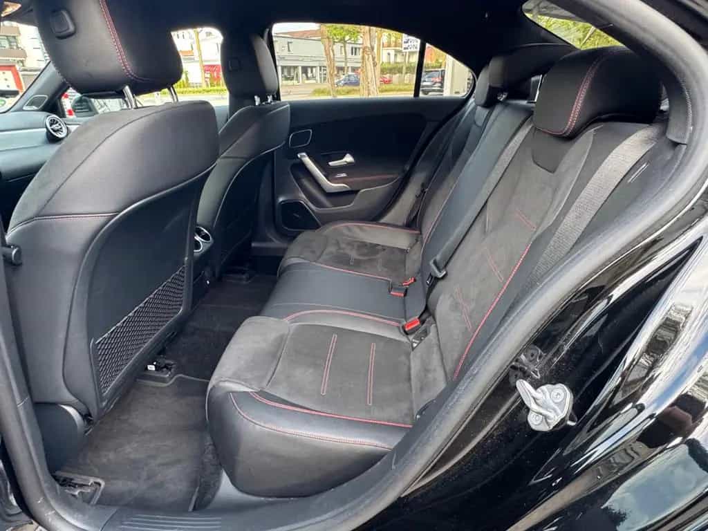 Mercedes-Benz A-Class 250 Limousine-AMG-Line-Burmester Scheckheft-- 07/2019-photo-13