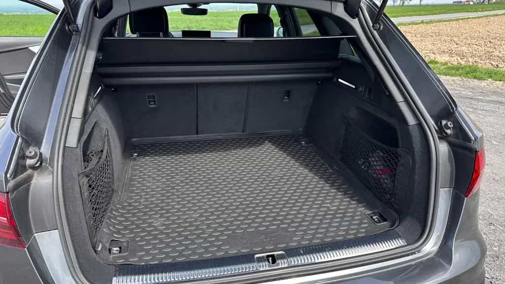 Audi A4 Avant TFSI I S-Line 10/2022-photo-12