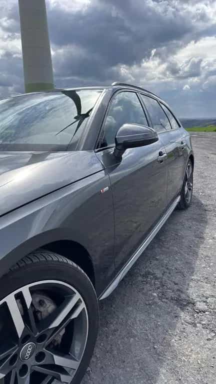 Audi A4 Avant TFSI I S-Line 10/2022-photo-4