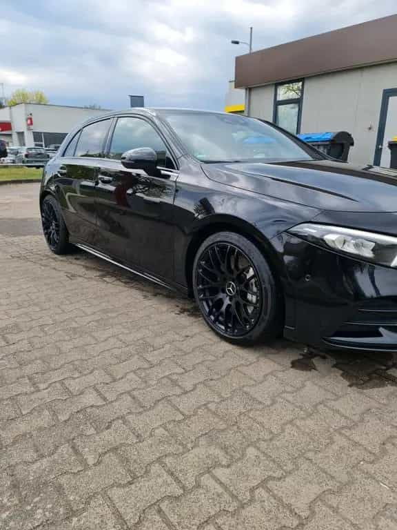 Mercedes-Benz A-Class 35 AMG Mercedes 4MATIC DCT. Dstr. + MB 100 08/2020-photo-3