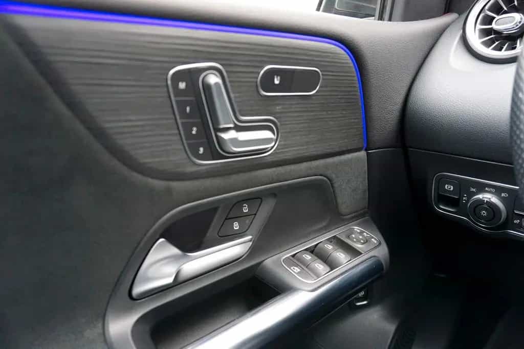 Mercedes-Benz B-Class 200 *7G|3xAMG-Line|PANO|Distronic|MBUX|Kamera 02/2019-photo-17