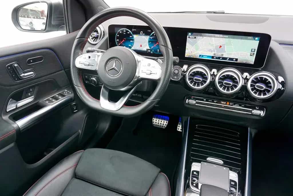Mercedes-Benz B-Class 200 *7G|3xAMG-Line|PANO|Distronic|MBUX|Kamera 02/2019-photo-25