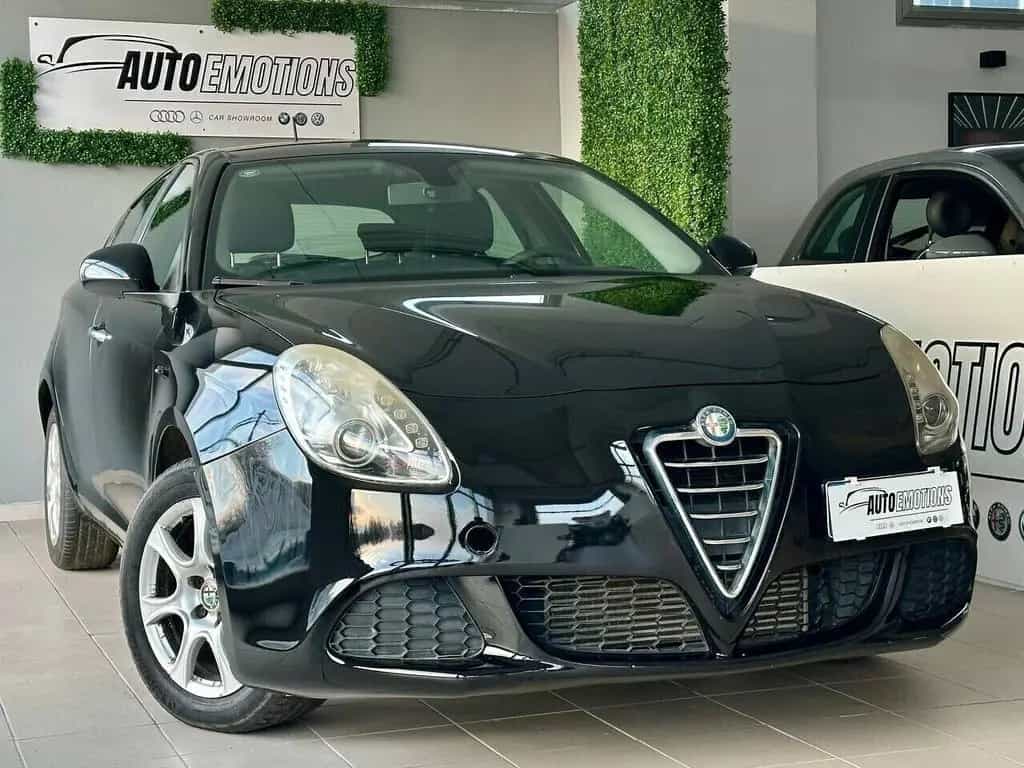 Alfa Romeo Giulietta 1.6 - 105 CV 04/2013-photo-0