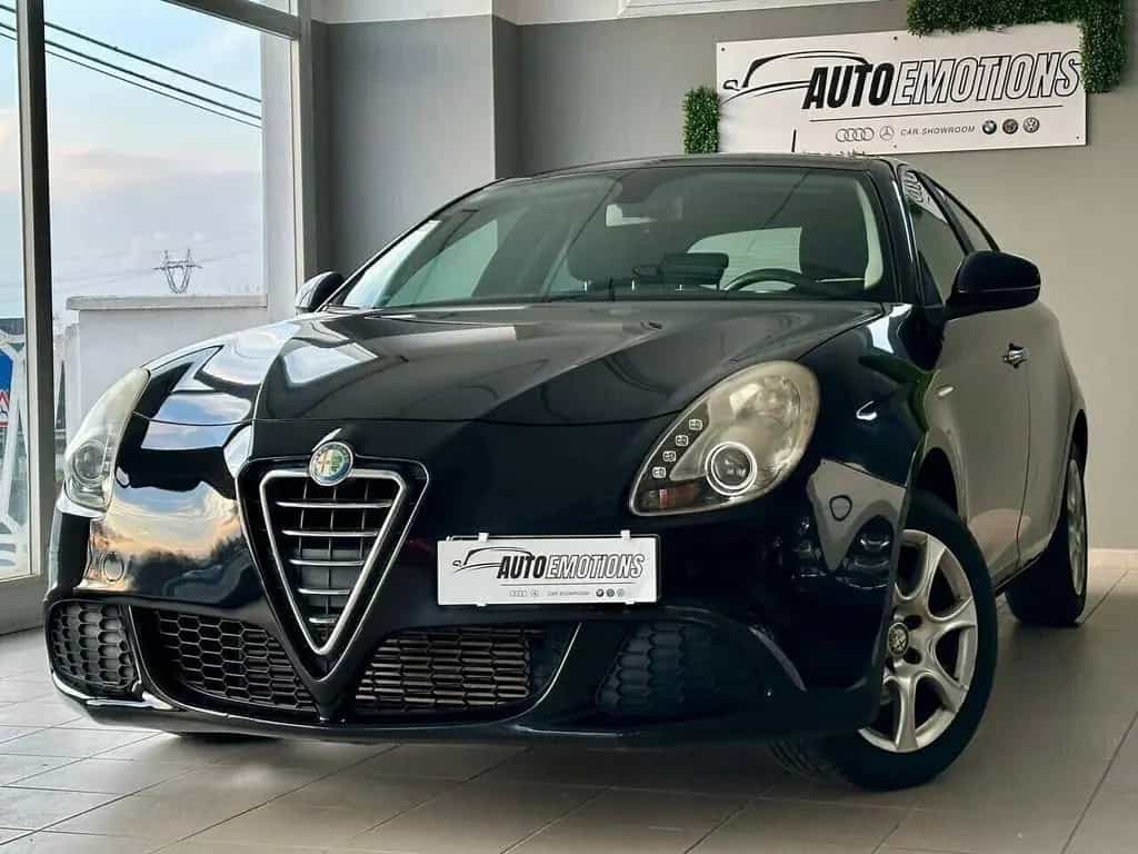 Alfa Romeo Giulietta 1.6 - 105 CV 04/2013-photo-2