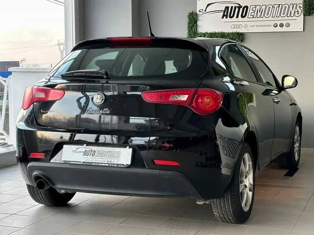 Alfa Romeo Giulietta 1.6 - 105 CV 04/2013-photo-3