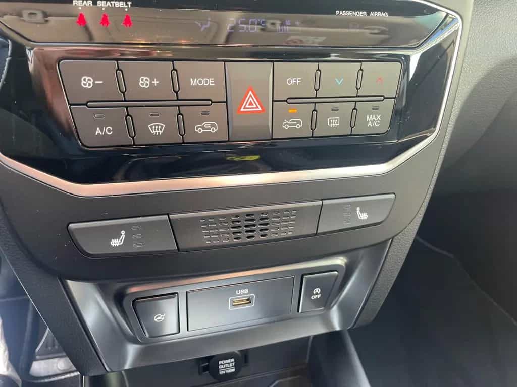 KGM Tivoli NOMAD+ 1.5 163 PS LED/Keyless/PDC vorne null-photo-29