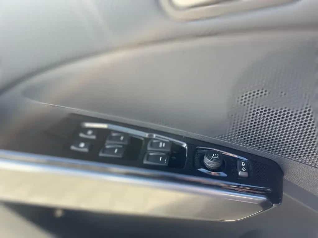 KGM Tivoli NOMAD+ 1.5 163 PS LED/Keyless/PDC vorne null-photo-33