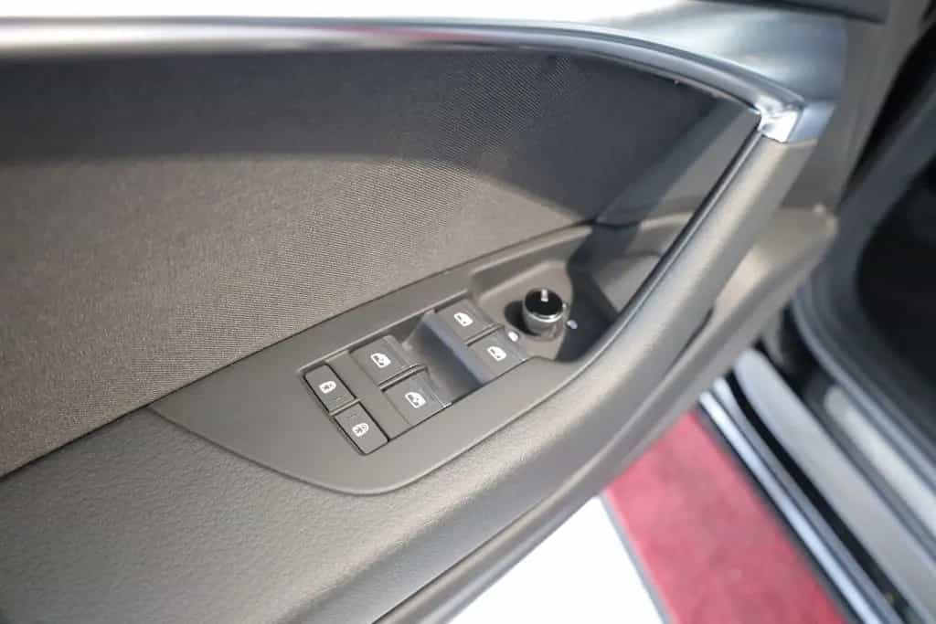 Audi A6 Avant 40 TDI quattro sport 12/2022-photo-12