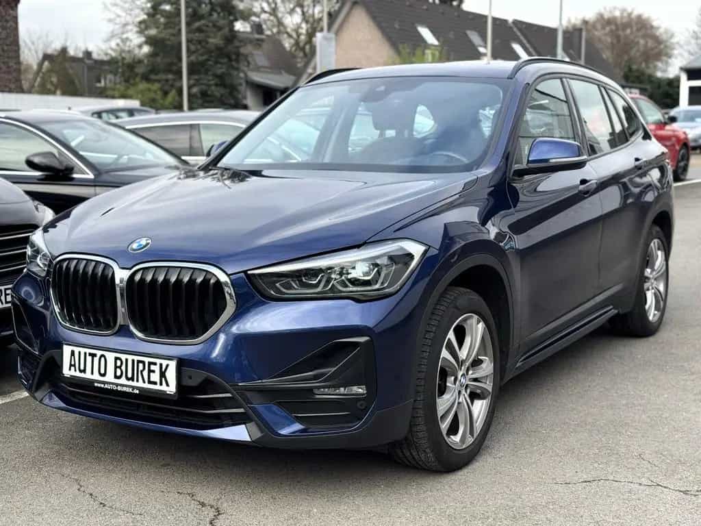 BMW X1 xDrive18d Sport Line Navi LED Leder AHK HiFi 07/2019-photo-1