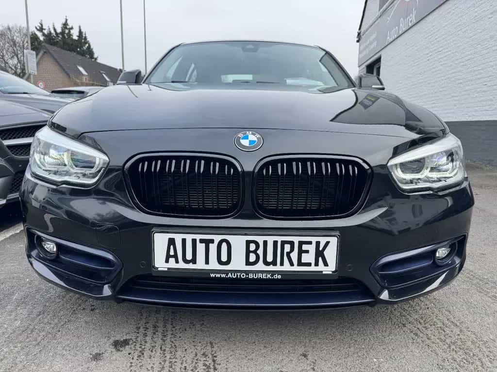 BMW 1 Series 118i 5trg Sport Line Navi Leder LED PDC MFL Shz 08/2017-photo-4