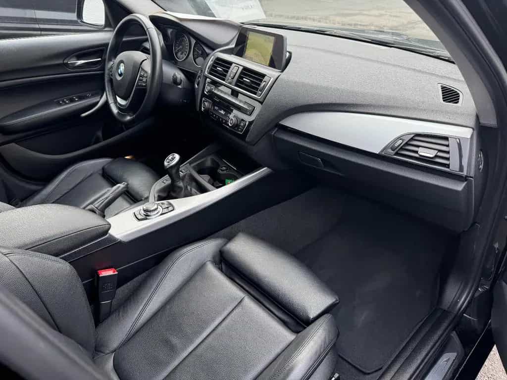 BMW 1 Series 118i 5trg Sport Line Navi Leder LED PDC MFL Shz 08/2017-photo-6