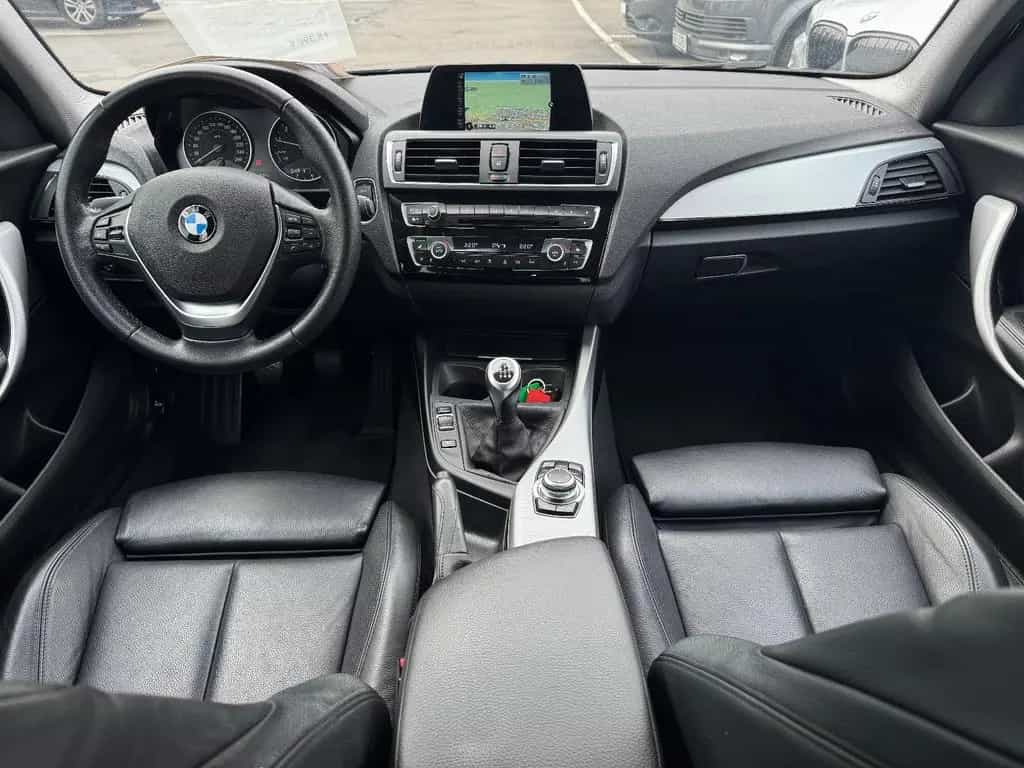 BMW 1 Series 118i 5trg Sport Line Navi Leder LED PDC MFL Shz 08/2017-photo-8