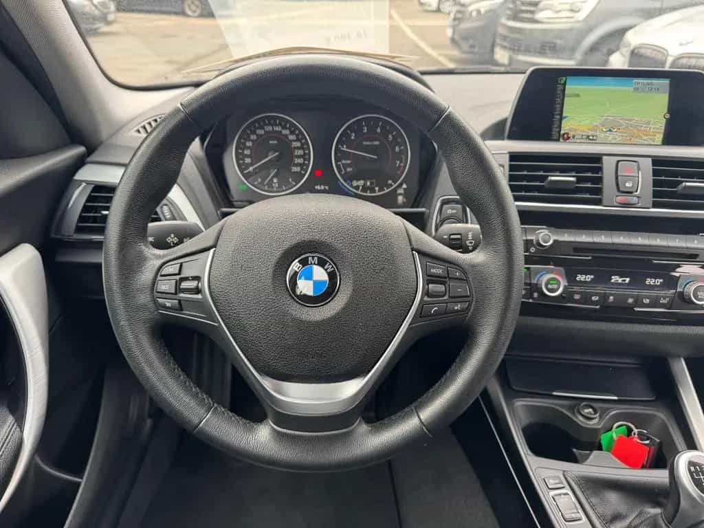 BMW 1 Series 118i 5trg Sport Line Navi Leder LED PDC MFL Shz 08/2017-photo-9