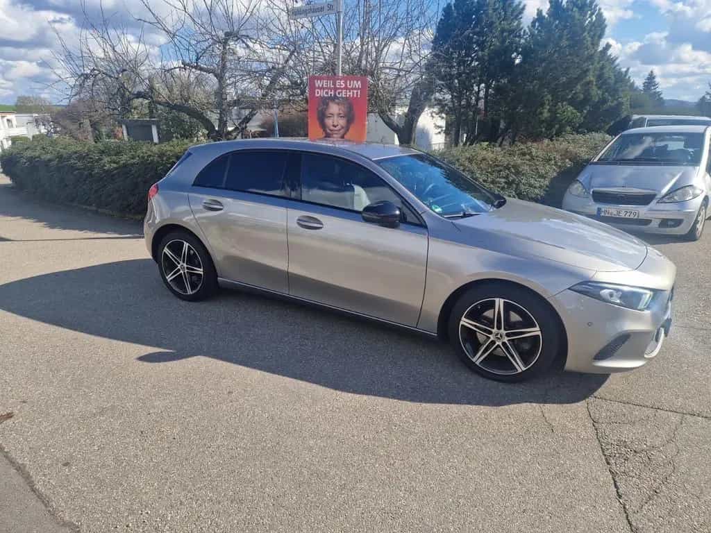 Mercedes-Benz A-Class 220 DCT 10/2019-photo-2