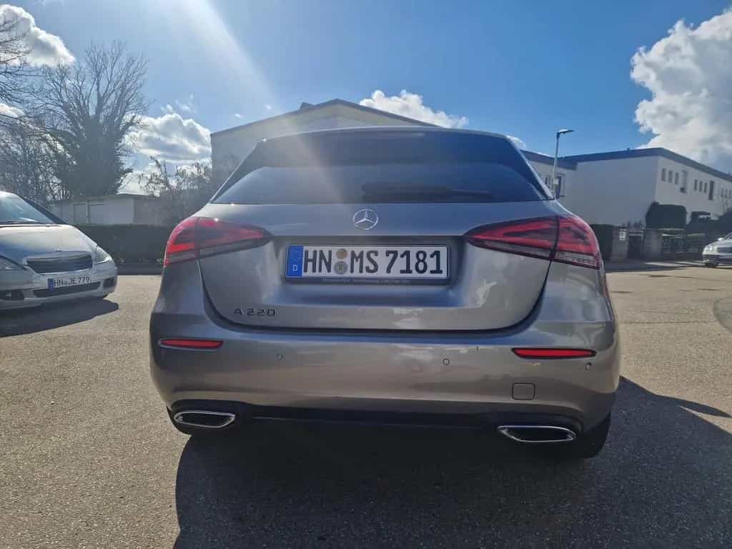 Mercedes-Benz A-Class 220 DCT 10/2019-photo-4