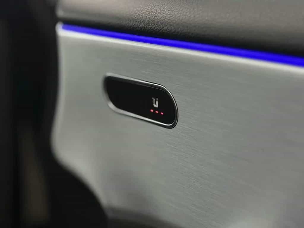 Mercedes-Benz A-Class 250 e AMG Line, LED, Burmester, MBUX, 360° 09/2020-photo-14