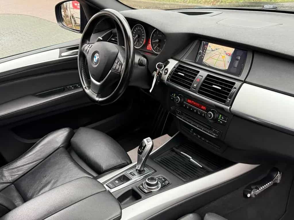 BMW X5 X-Drive 50i V8 4,4*M-SPORT PAKET*PANO*HUD*VOL 02/2012-photo-32