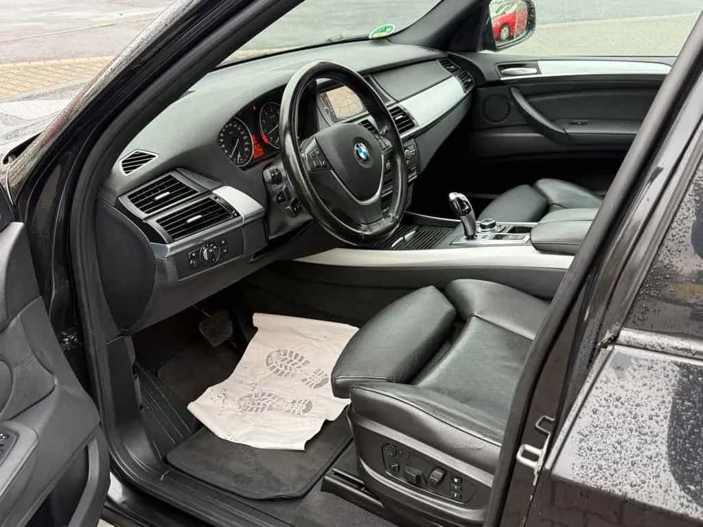BMW X5 X-Drive 50i V8 4,4*M-SPORT PAKET*PANO*HUD*VOL 02/2012-photo-39