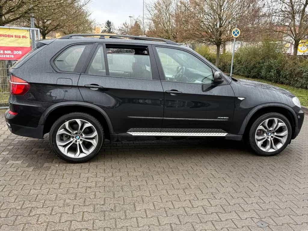 BMW X5 X-Drive 50i V8 4,4*M-SPORT PAKET*PANO*HUD*VOL 02/2012-photo-4