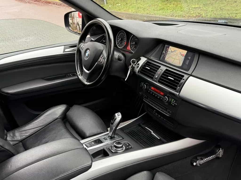 BMW X5 X-Drive 50i V8 4,4*M-SPORT PAKET*PANO*HUD*VOL 02/2012-photo-40