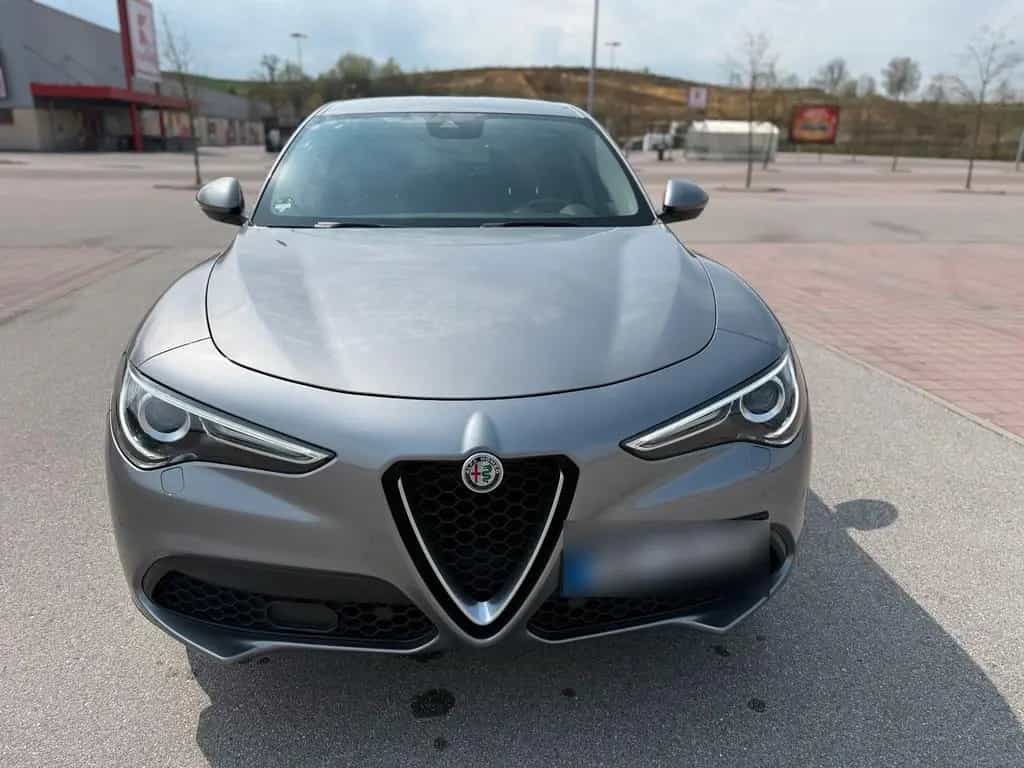 Alfa Romeo Stelvio 07/2020-photo-1